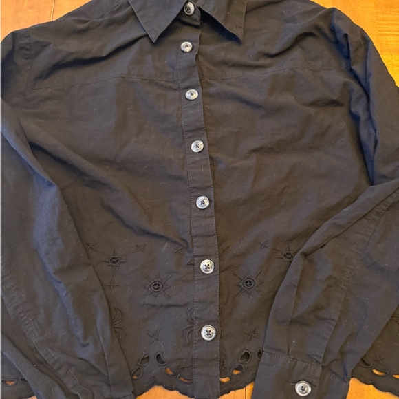 Disturbia Synthweb Cotton Broderie Hem Shirt - Picture 4 of 9
